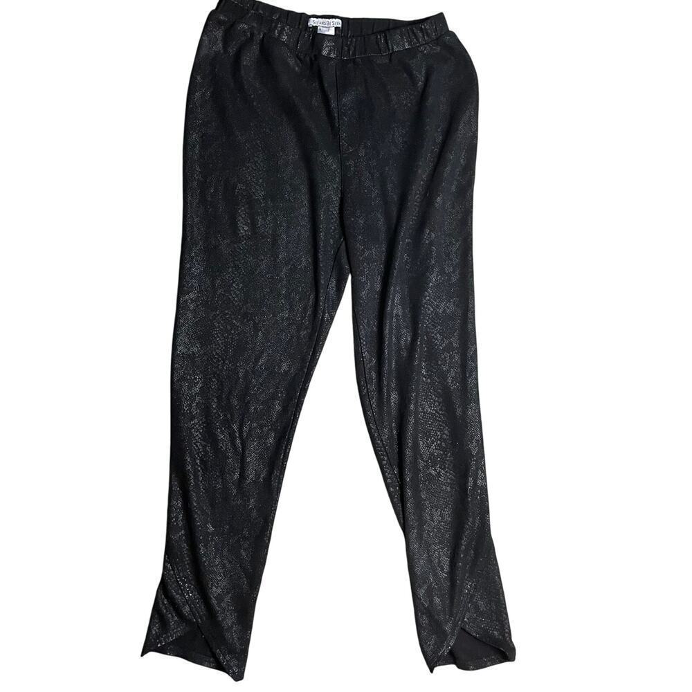 See and Be Seen Snake Skin Leggings - Picture 2 of 4